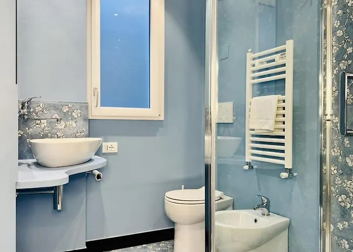 Free Parking - 5 Minutes From The Sea - 2 Minutes From The Station *