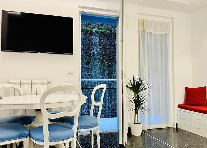 Free Parking - 5 Minutes From The Sea - 2 Minutes From The Station *