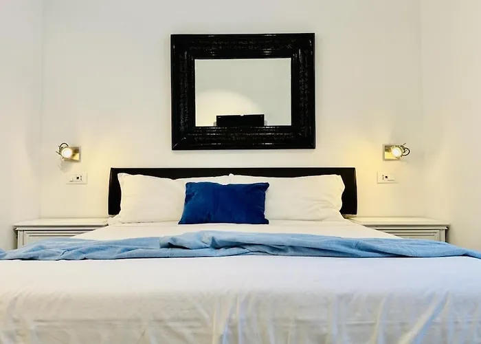Free Parking - 5 Minutes From The Sea - 2 Minutes From The Station Daire